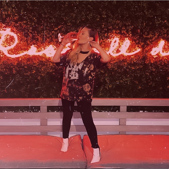 Meet your Posher, Sarah - Picture 2 of 8